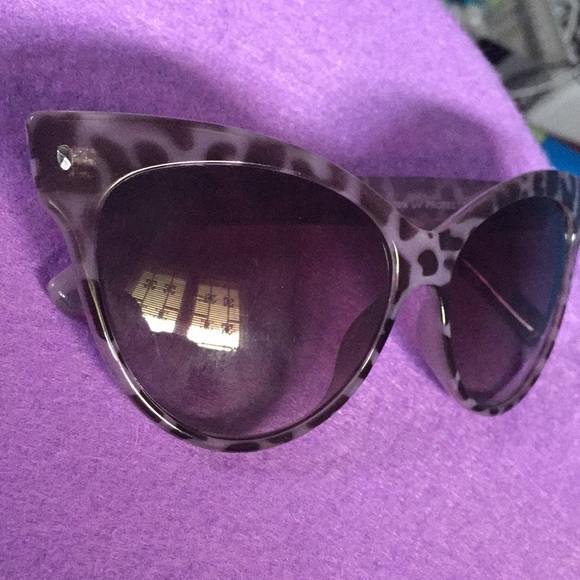 Cat eye sunglasses - Picture 2 of 4
